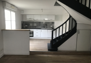 APPARTEMENT Quartier CATHO / LAFAYETTE, maison appartement de type 3 avec cour privative IMG_4661.jpeg - APPARTEMENT Quartier CATHO / LAFAYETTE, maison appartement de type 3 avec cour privative