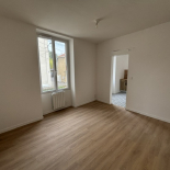 APPARTEMENT Parc du Pin / docteur Guichard - T3 de 44 m2 rénové avec parking APPARTEMENT Parc du Pin / docteur Guichard - T3 de 44 m2 rénové avec parking