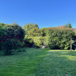 MAISON Abbé Chauvat, très agréable maison années 60 avec beau jardin ! MAISON Abbé Chauvat, très agréable maison années 60 avec beau jardin !