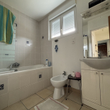 MAISON PREFAILLES, maison de plain-pied avec garage et grand jardin MAISON PREFAILLES, maison de plain-pied avec garage et grand jardin
